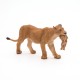 LIONNE AVEC LIONCEAU