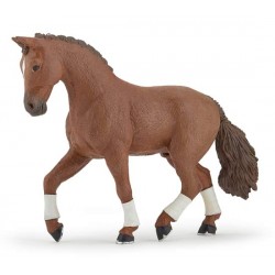 CHEVAL HANOVRIEN ALEZAN